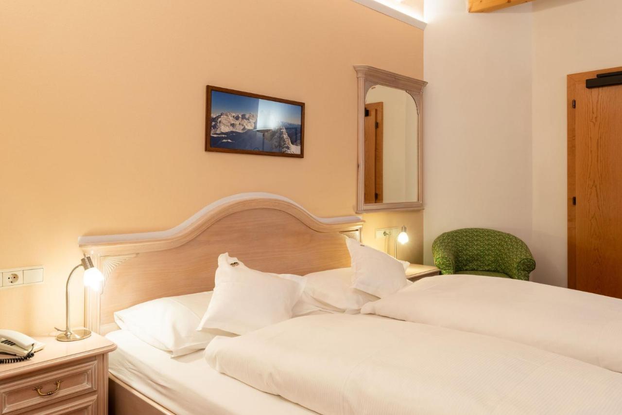 Hotel Schopfenhof San Candido Luaran gambar