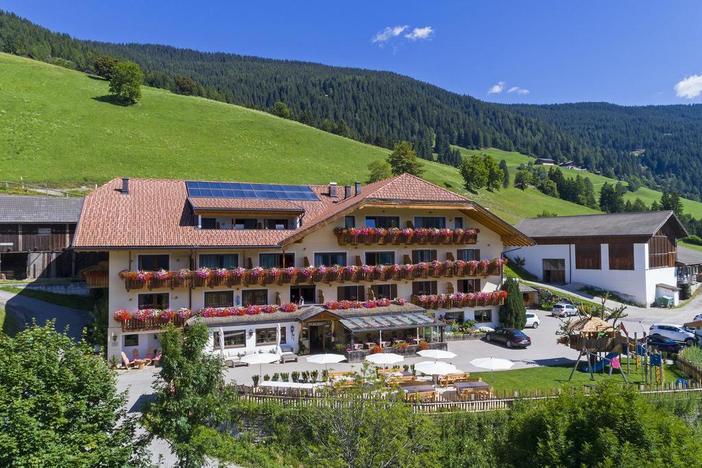 Hotel Schopfenhof San Candido Luaran gambar